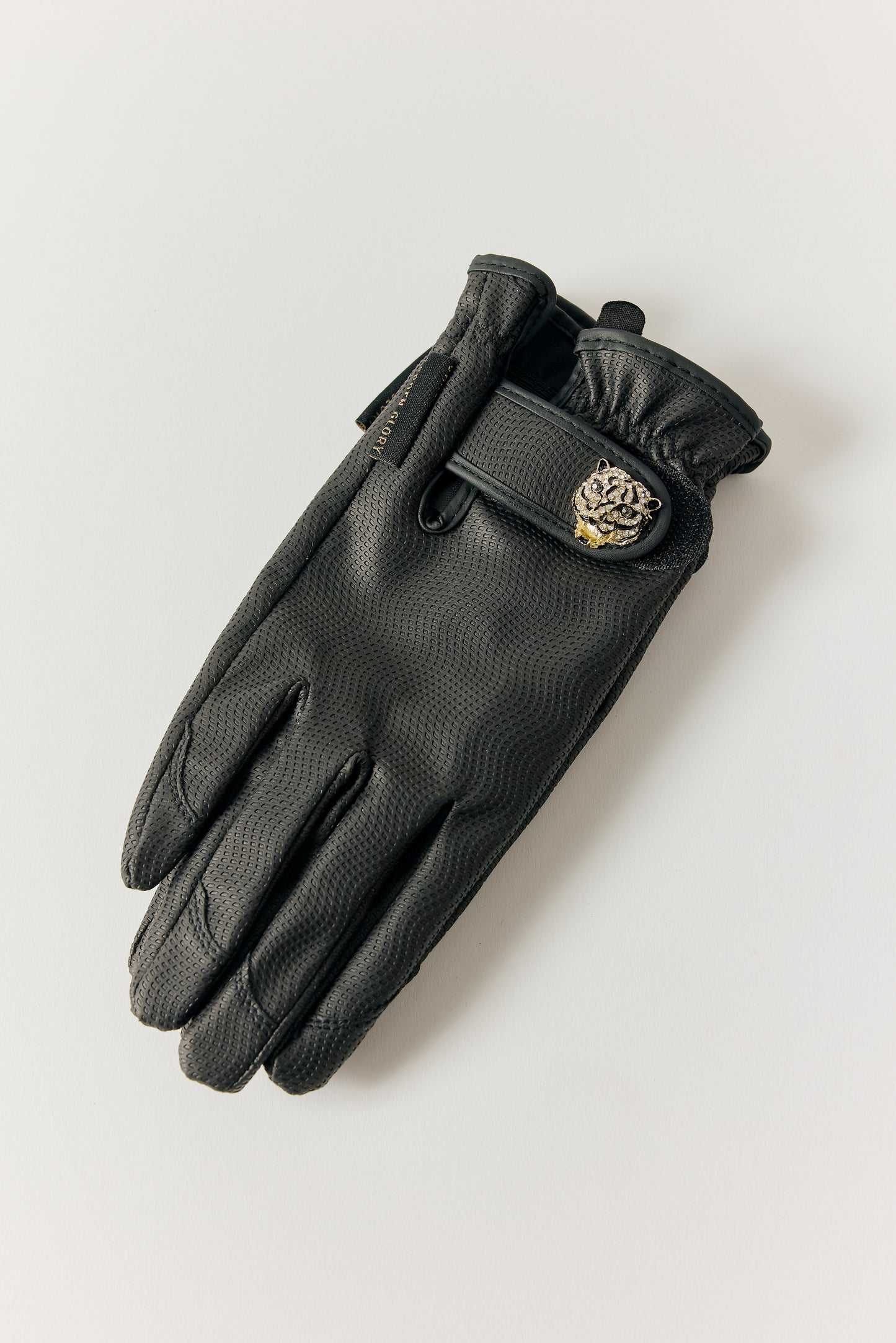 The Giving Hands Gloves