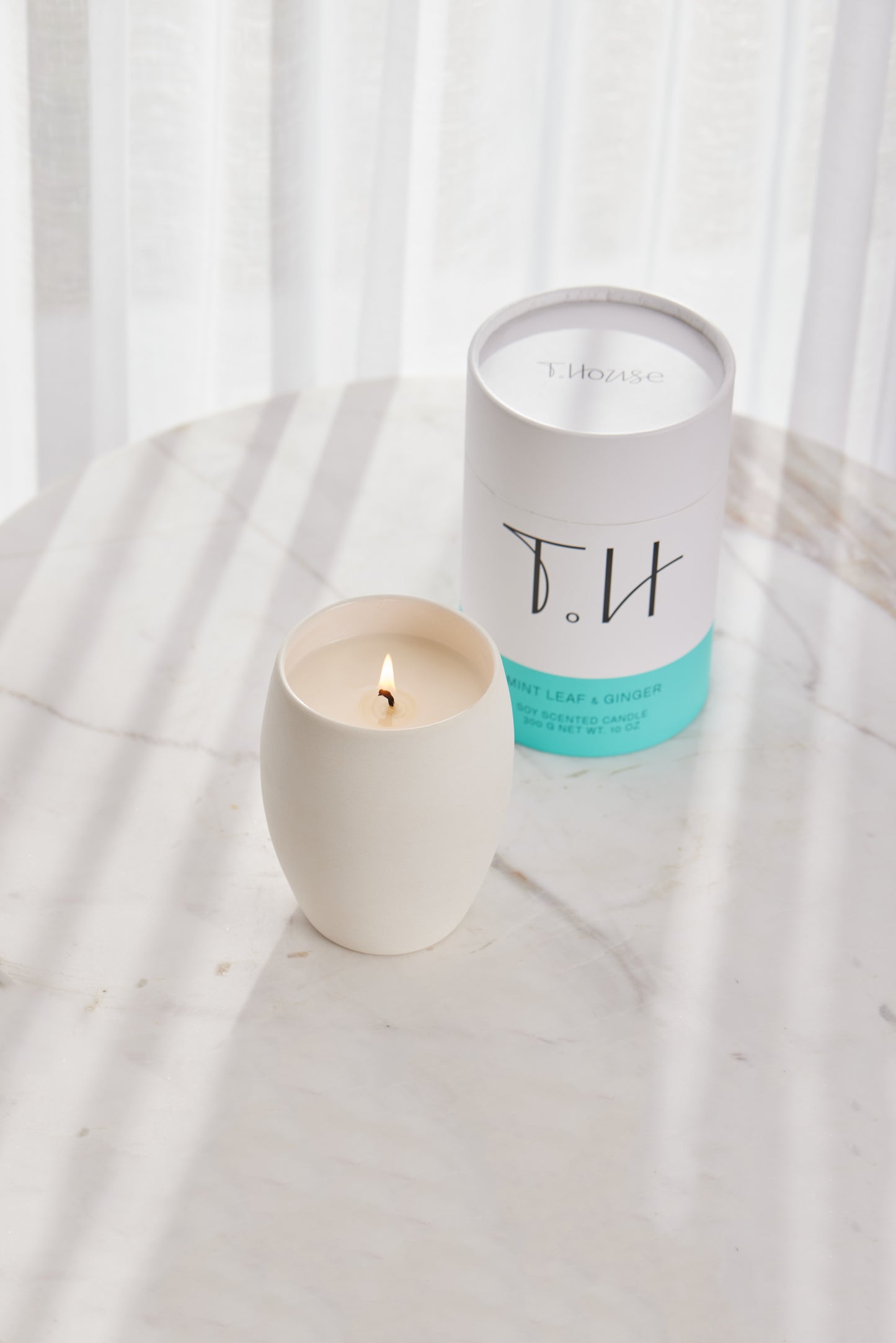 Zoi Candle - Mint leaf and Ginger