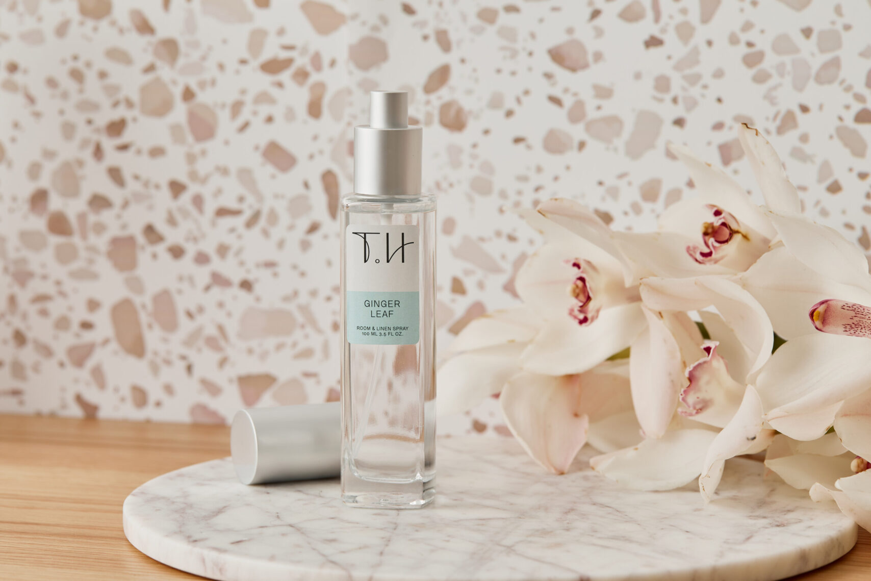 Ginger Leaf Room & Linen Spray (100ml)
